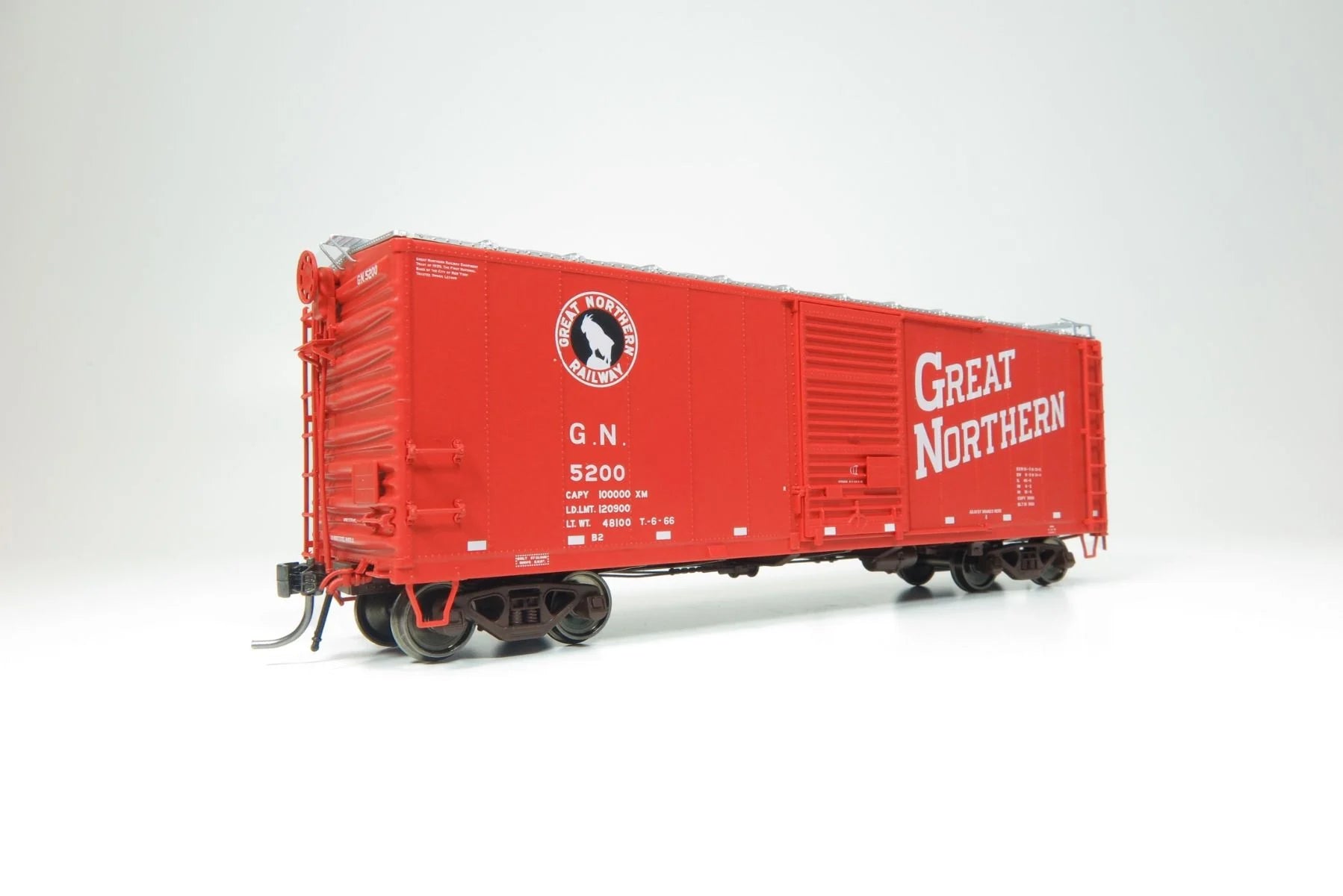 B2 Steel boxcar 5000-5499, vermillion red slant, St. Cloud 1955, HO Sc ...