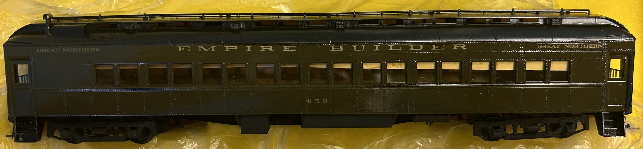 Empire Builder heavyweight Second Class coach #659, custom painted