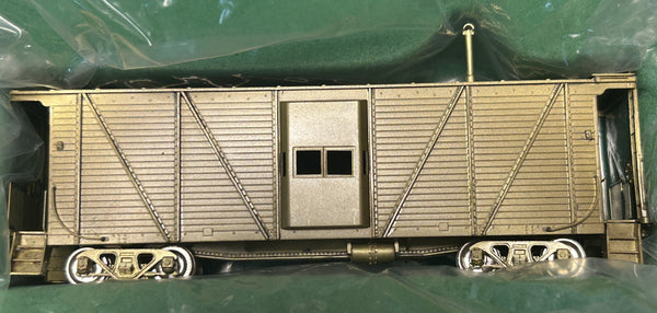 Wooden body Bay Window caboose X-320, unpainted