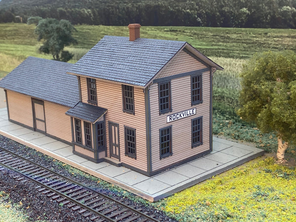 Standard Two Story Combination Depot 1887, 20x64 - HO