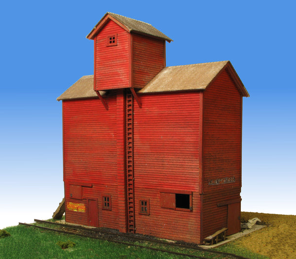 Lunde Coal Elevator, Langdon ND - HO